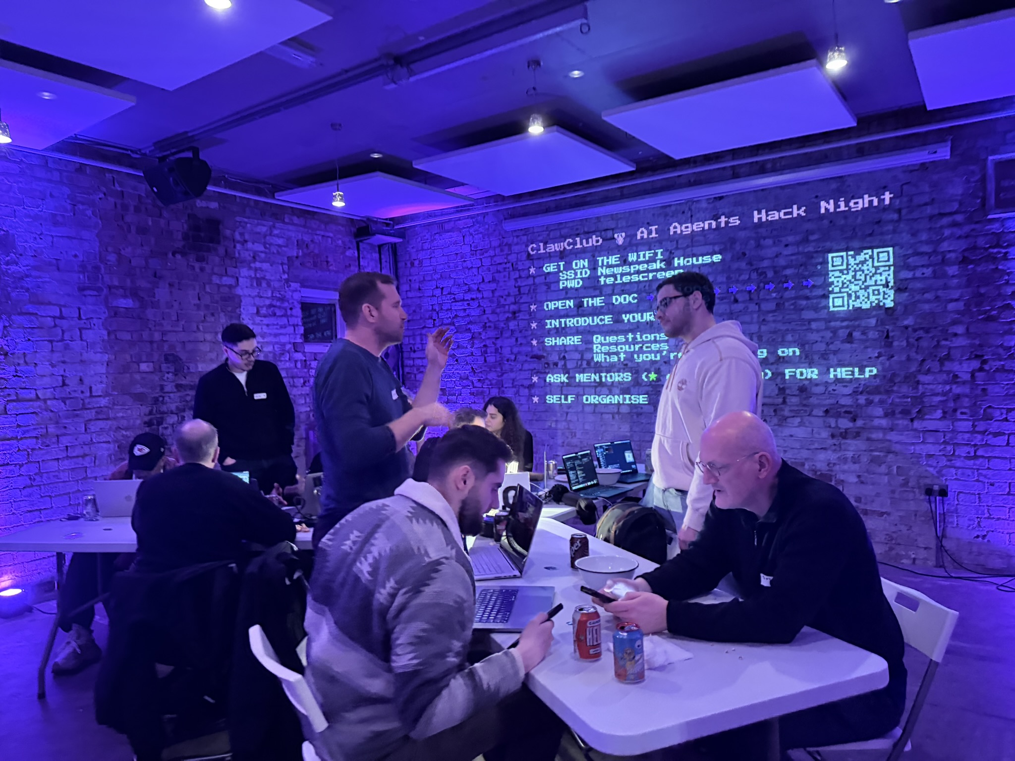 Clawclub (series) + Clawcon London — photo 3